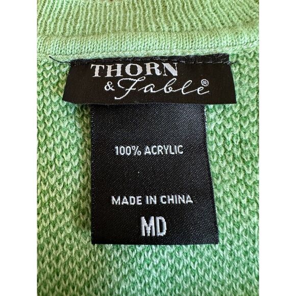 Whimsical Thorn and Fable Green Frog Crop Top Size Medium - Picture 6 of 7